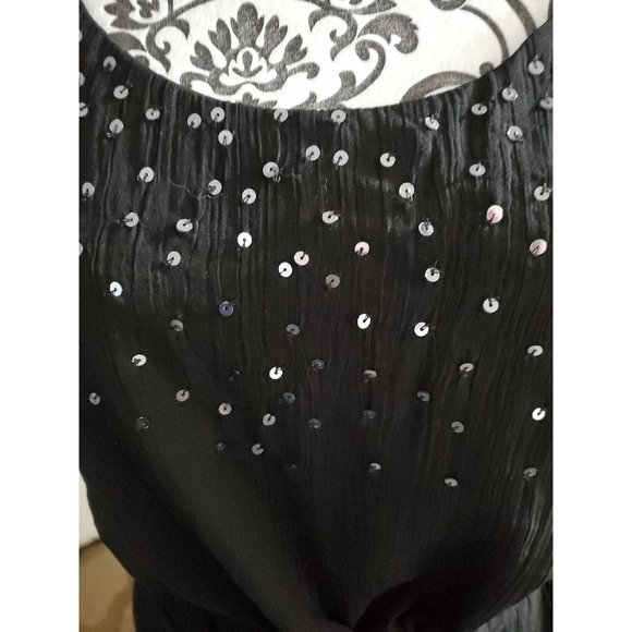 LBD, sparkly, light and airy, sleeveless dress - Picture 2 of 4